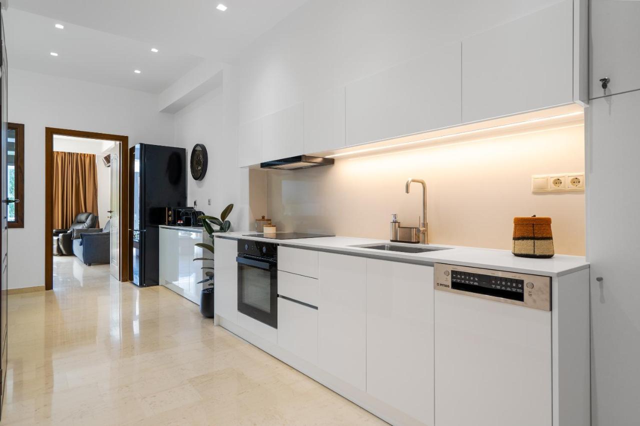 Luxury Suite In Downtown Heraklion  ภายนอก รูปภาพ