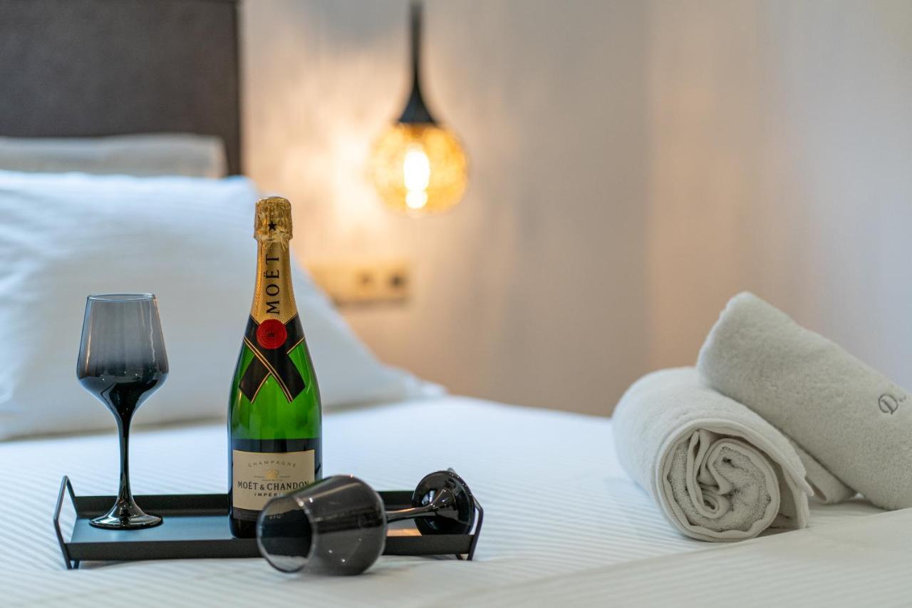 Luxury Suite In Downtown Heraklion  ภายนอก รูปภาพ