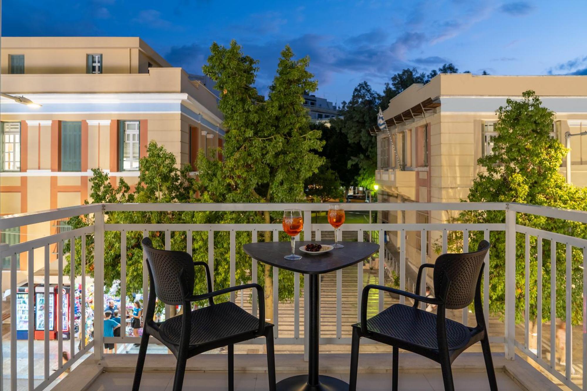 Luxury Suite In Downtown Heraklion  ภายนอก รูปภาพ
